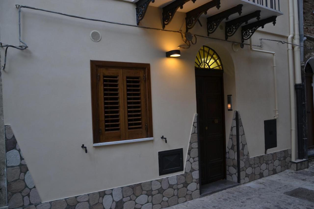 Donjon Centro Alojamento de Acomodação e Pequeno-almoço *
