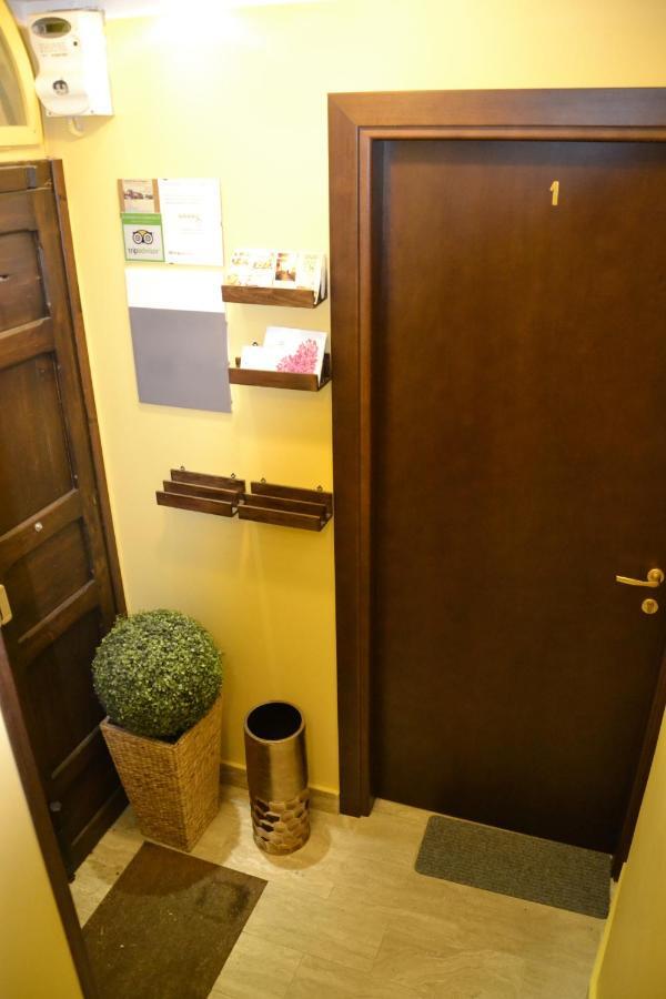 Alojamento de Acomodação e Pequeno-almoço Donjon Centro *